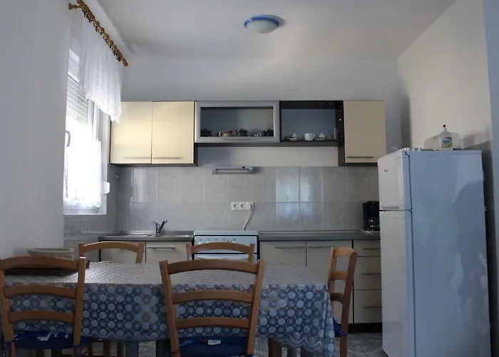 Mia 4 Apartment
